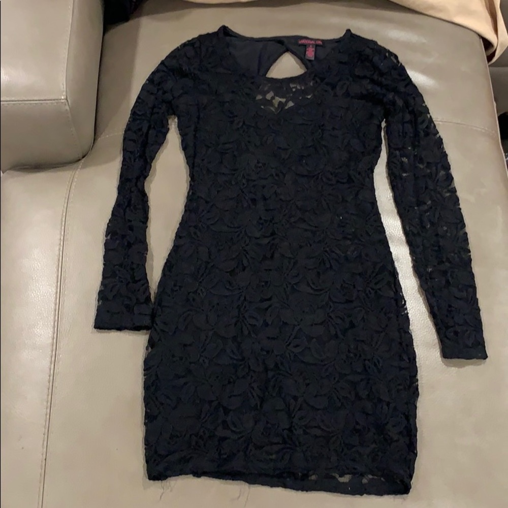Sweetheart slip black lace long sleeved dress